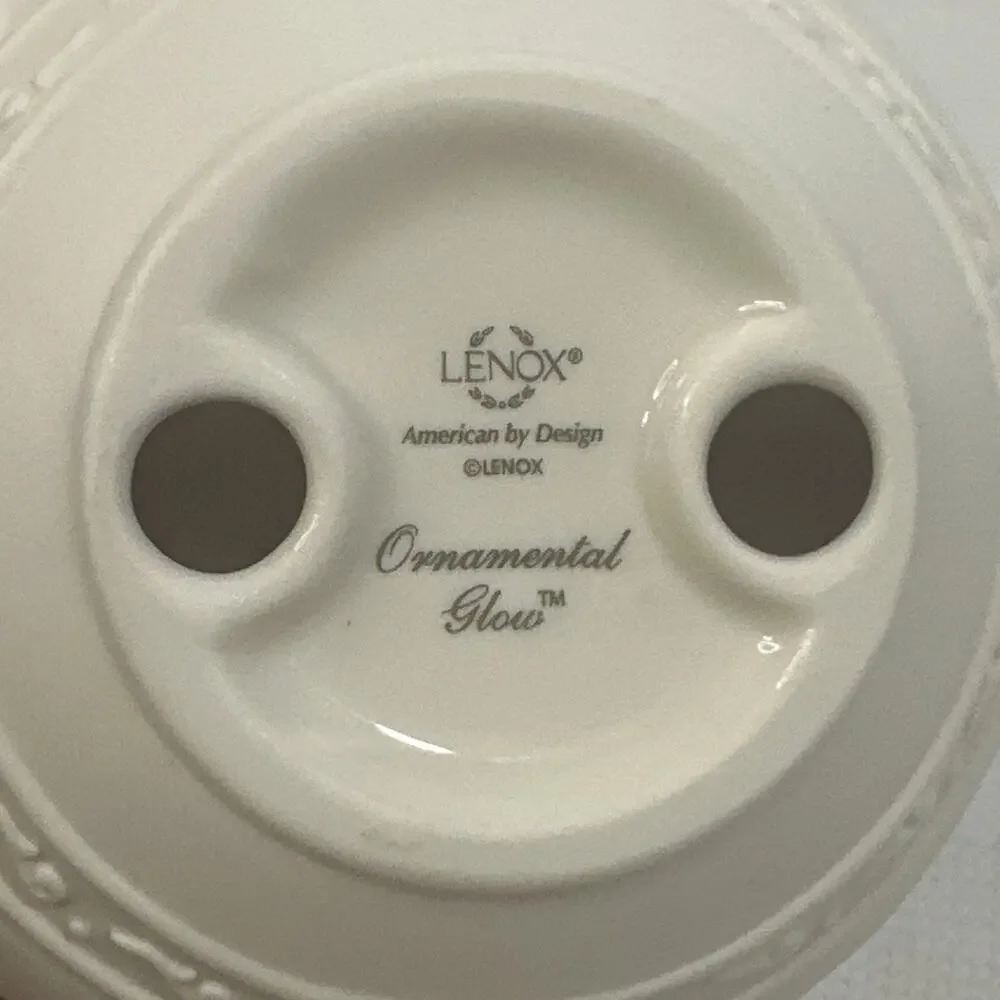 Lenox Winter Wonderland Votive Candle Ornamental Glow Design Cream Gold Trim